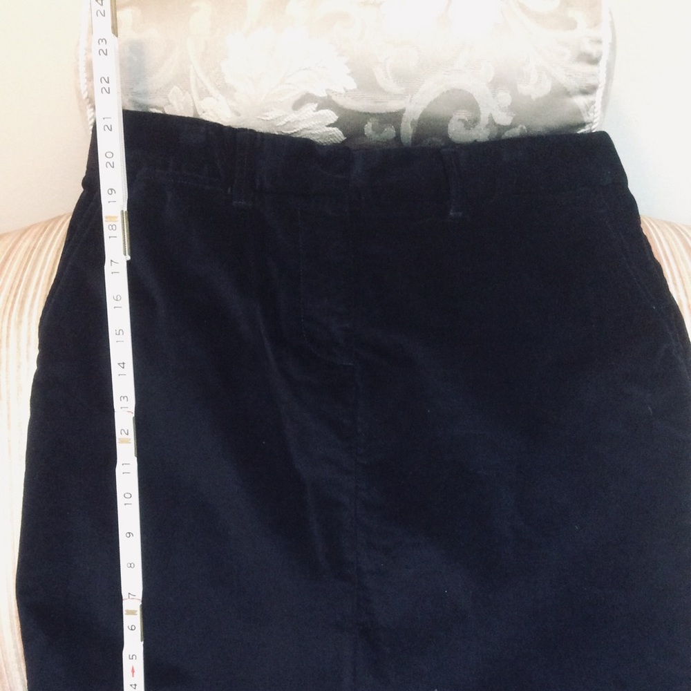 LL Bean black velveteen skirt 98% cotton size 12R  NEVER worn